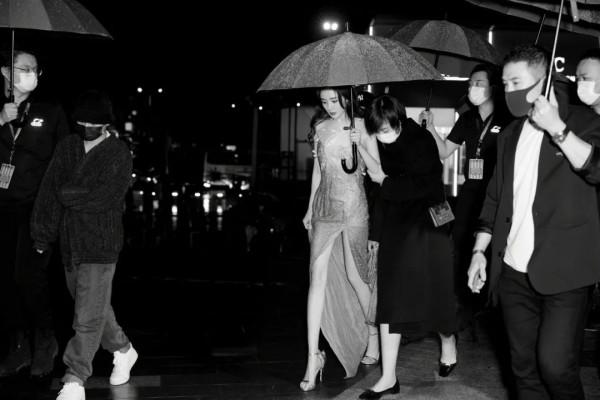 年末氛圍組組長楊冪已經上線，你還不加入嗎？