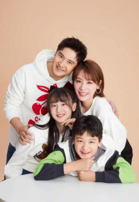 星二代虎年變化大：多多妝太濃、曹格女兒變辣妹，甜馨越長越像媽