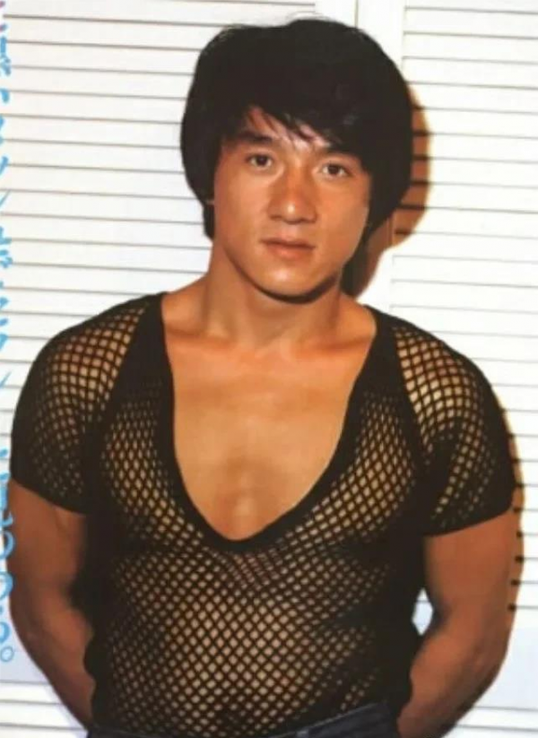 在“穿得野”這回事上，20年前的港圈巨星說了算