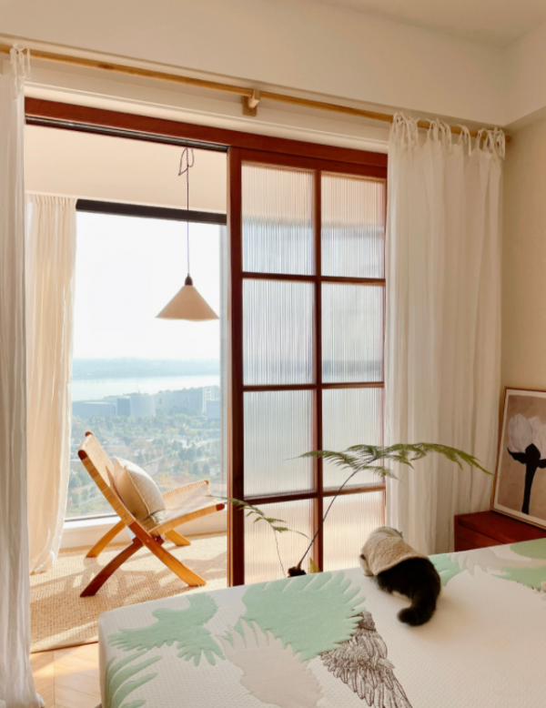 如臥雲端，沏茶觀湖 這樣的臥房，你愛了嗎