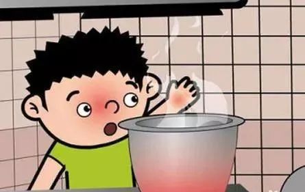 心疼!1歲幼童尿床後被電熱毯燒傷…… 心疼!1歲幼童尿床後被電熱毯燒傷……