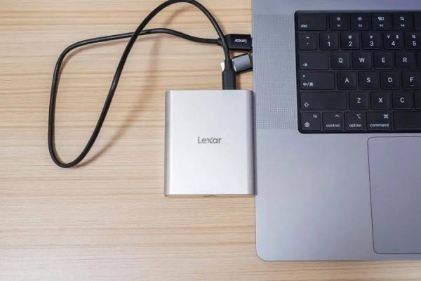 行動硬碟個人網盤一個搞定，Lexar雷克沙時光機深度拆解