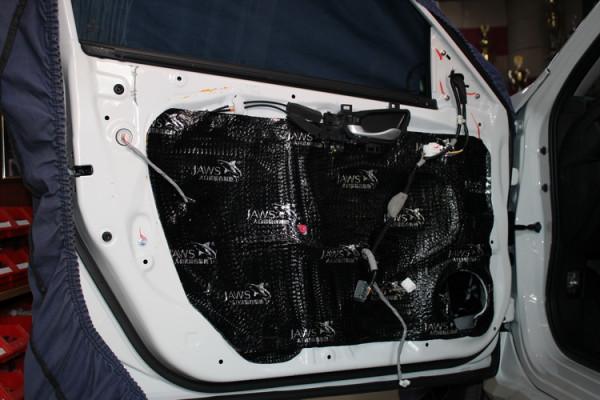 清清靜靜 鄭州環亞本田思域汽車隔音改裝大白鯊