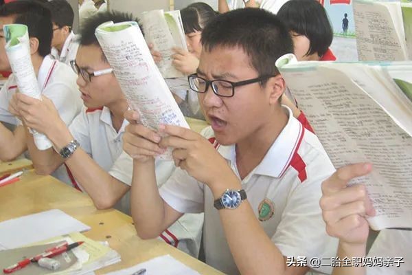 建議“取消早讀”?相反,班主任強調4點好處,家長再難也要克服 建議“取消早讀”?相反,班主任強調4點好處,家長再難也要克服