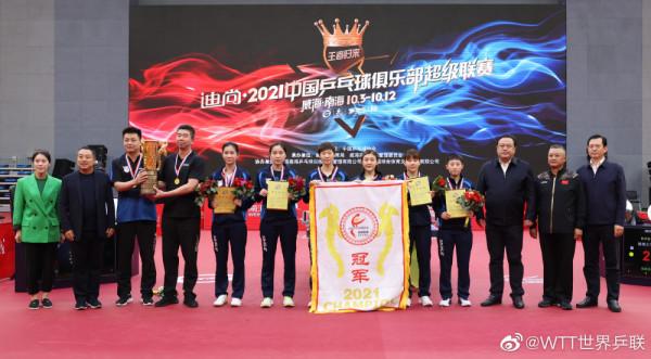 表情笑死人！劉國樑又來搶頭條了，這一次搶了2個奧運冠軍的風頭