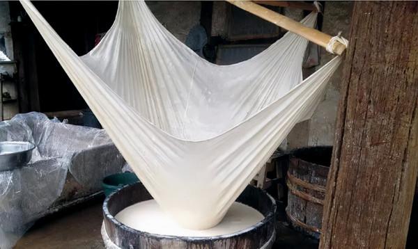 實拍武穴土法秘製紅薯粉,深藏在記憶裡的家鄉味道 實拍武穴土法秘製紅薯粉,深藏在記憶裡的家鄉味道