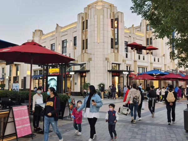 一年半吸客超百萬人次,迪士尼旁這座親子園疫情下為何能實現客流“逆襲” 一年半吸客超百萬人次,迪士尼旁這座親子園疫情下為何能實現客流“逆襲”