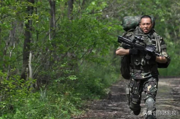 油頭粉面就不要演軍人了!讓這13位男星告訴你,什麼叫軍人形象 油頭粉面就不要演軍人了!讓這13位男星告訴你,什麼叫軍人形象