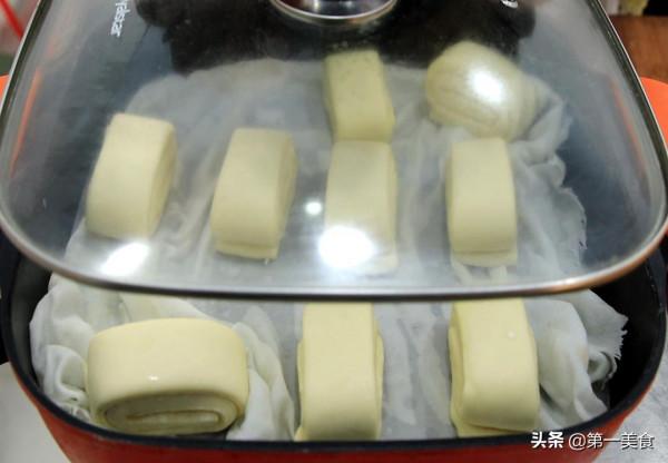 廚師長分享家常油卷做法，學會這個發麵技巧，不變形不塌陷又鬆軟