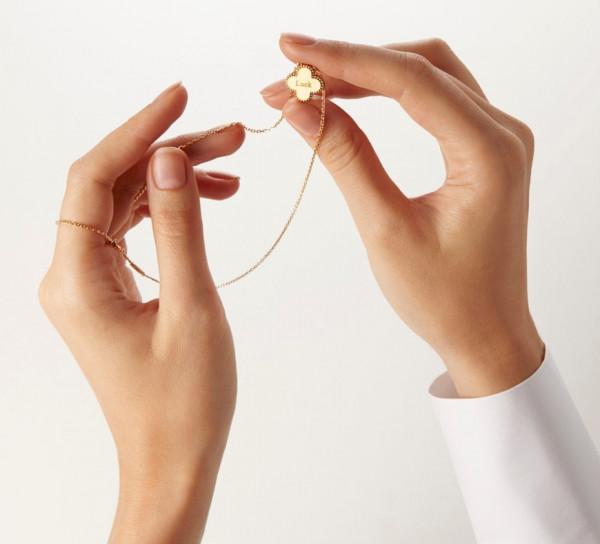 幸運永藏，Van Cleef &amp; Arpels 梵克雅寶Alhambra系列與你私享時光