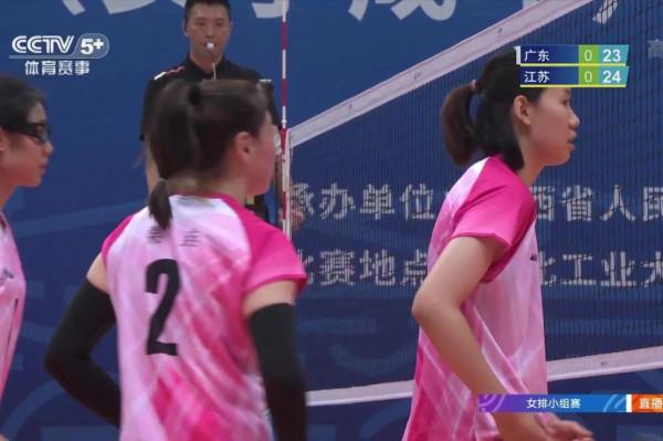 豪取4連勝!單局25:6!江蘇有點狠,張常寧一波發球得10分 豪取4連勝!單局25:6!江蘇有點狠,張常寧一波發球得10分