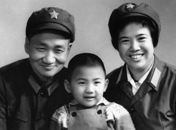 張文秋:死了兩任真丈夫、三任假丈夫,兩個女兒嫁毛主席兩個兒子 張文秋:死了兩任真丈夫、三任假丈夫,兩個女兒嫁毛主席兩個兒子