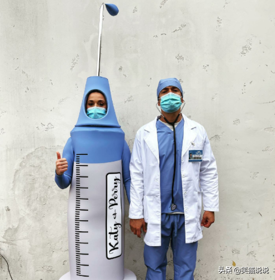 水果姐精靈王子女兒首曝光，金髮大眼好像奧蘭多，肉臉嘟嘟好可愛