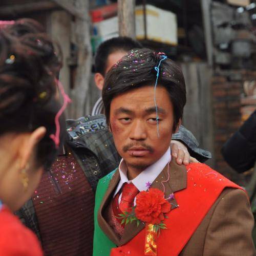 “娛圈淨土”王寶強的逆襲史:工地打工,兩次下跪,光膀子滾釘板 “娛圈淨土”王寶強的逆襲史:工地打工,兩次下跪,光膀子滾釘板