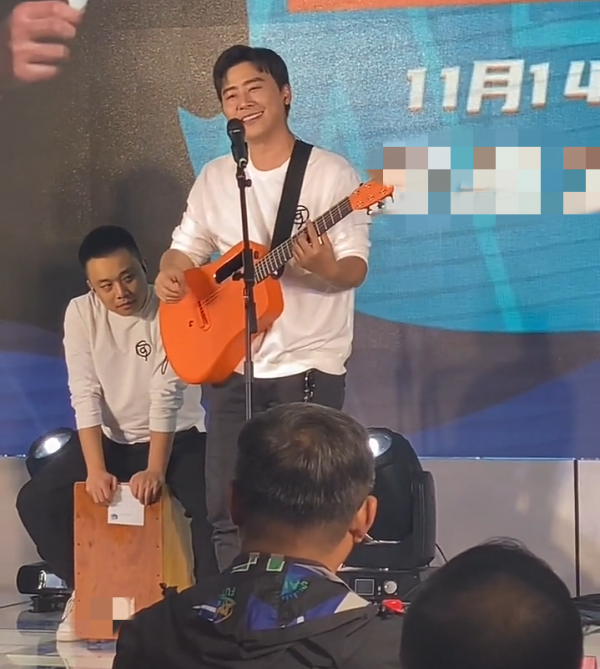 過氣主持人的尷尬：蹭熱度、跑商演、被網友嫌棄，看著好卑微