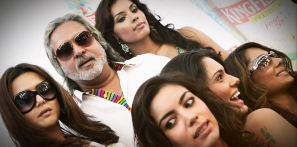 一生奢靡無度的印度富豪，卻拖欠員工工資，逼死員工妻子