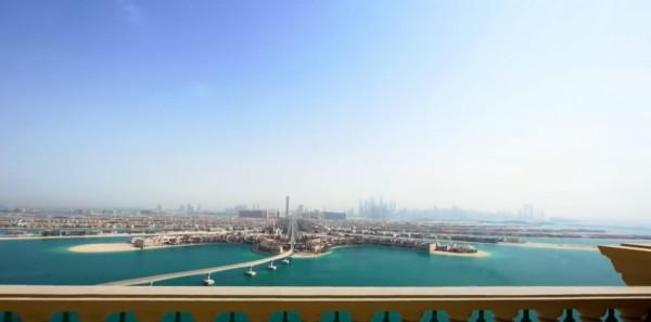 200萬買輛車，6000萬買塊車牌！壕無人性的迪拜又讓大開眼界了