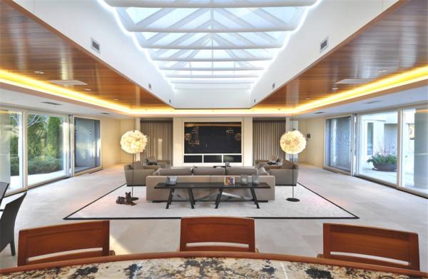 NBA飛人喬丹5202㎡別墅,一間客廳上百平,網友卻說:還沒賣出去 NBA飛人喬丹5202㎡別墅,一間客廳上百平,網友卻說:還沒賣出去