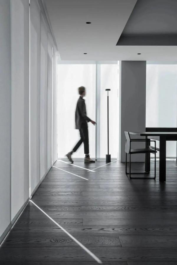 黑色極簡丨光與影,白與黑,來一場時間與空間的對話 黑色極簡丨光與影,白與黑,來一場時間與空間的對話