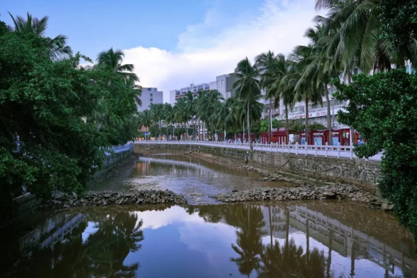 和廣東打了50架,也沒在“誰更會吃雞”這個問題上分出高下 和廣東打了50架,也沒在“誰更會吃雞”這個問題上分出高下