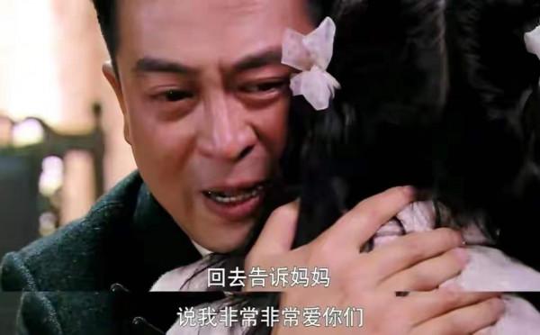把《懸崖》和《潛伏》放在一起看，兩部諜戰劇的差距，就出來了