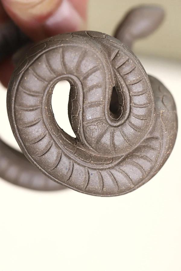 靈蛇，逼真嗎？