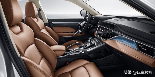 都是年輕前衛的好車 這兩款10-15萬級SUV誰更香？