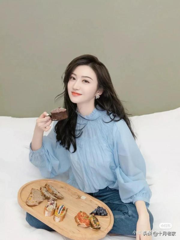 景甜氣質美照&mdash;&mdash;先看五官再三觀，只要主義真，不怕妖魔邪氣