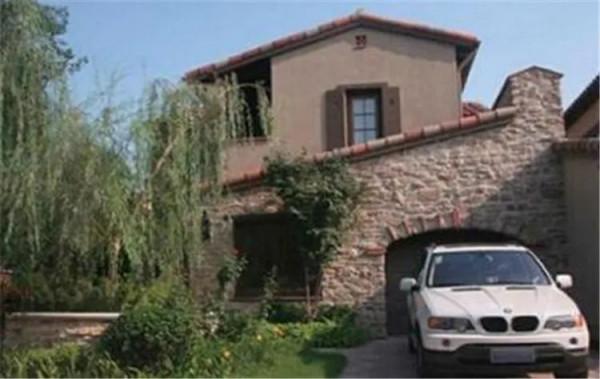 一把菜刀60萬，一雙日常鞋80萬，明星們的生活到底有多奢侈？