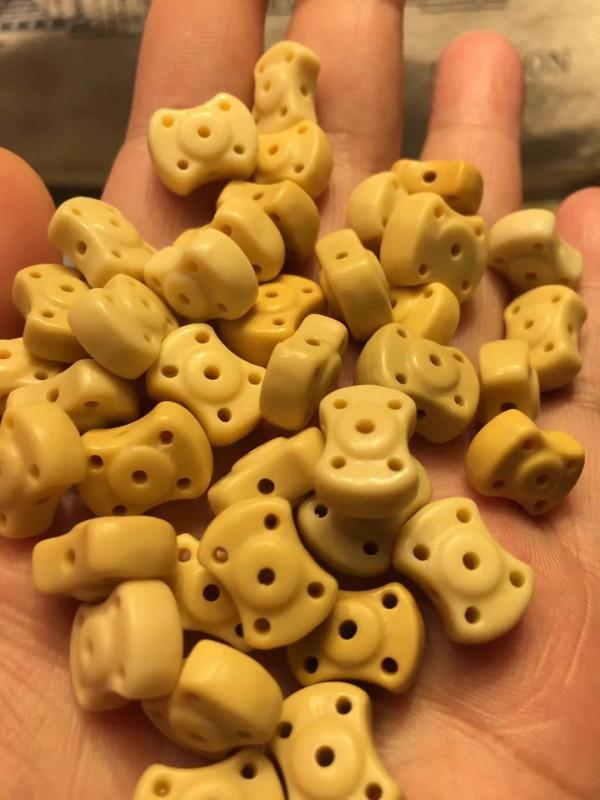 你玩金膏玉嗎？