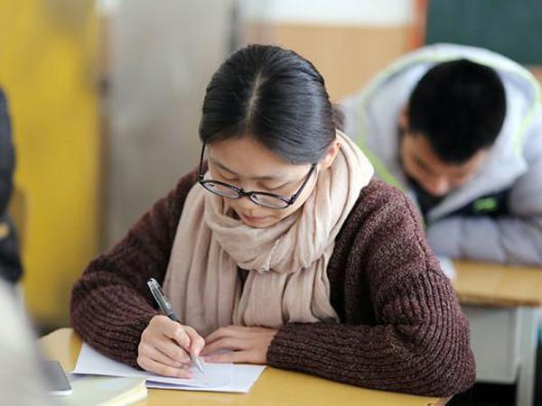 切勿盲目刷題浪費時間，“考研真題”作用重大，可助考生成功上岸