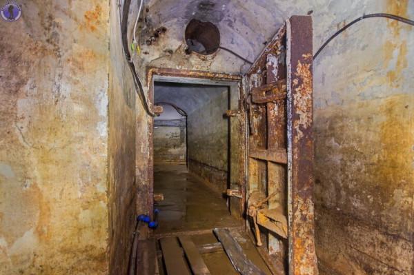 “朱可夫的掩體”，建於第二次世界大戰期間，深度為 30 米