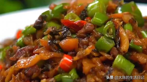 《家常菜四季豆炒外婆菜》做法簡單，好吃又下飯