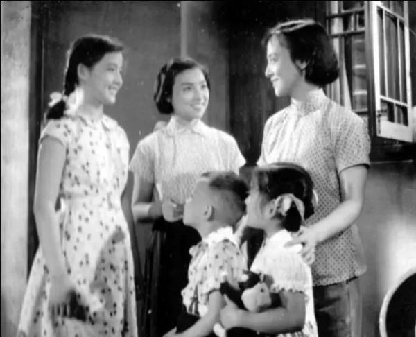 老電影（0536）《向陽花開》天馬電影製片廠（1960）電影劇照欣賞