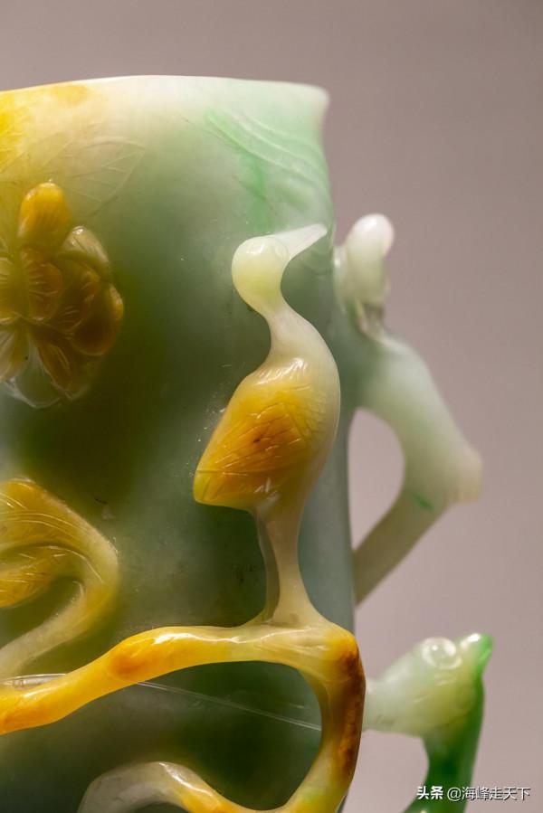故宮珍寶館絕美、奢華的翡翠玉石:清代翠雕花鳥紋花插;人生必賞 故宮珍寶館絕美、奢華的翡翠玉石:清代翠雕花鳥紋花插;人生必賞