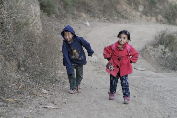 雖然我沒有養你們,但我畢竟是你們生父!消失多年的老父突然上門 雖然我沒有養你們,但我畢竟是你們生父!消失多年的老父突然上門