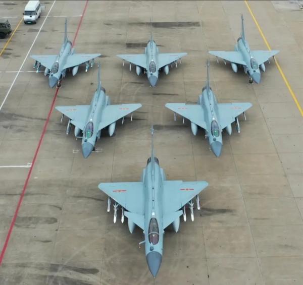 兩岸最強單發戰機對決,殲-10C與F-16V誰更強?綜合對比便知 兩岸最強單發戰機對決,殲-10C與F-16V誰更強?綜合對比便知