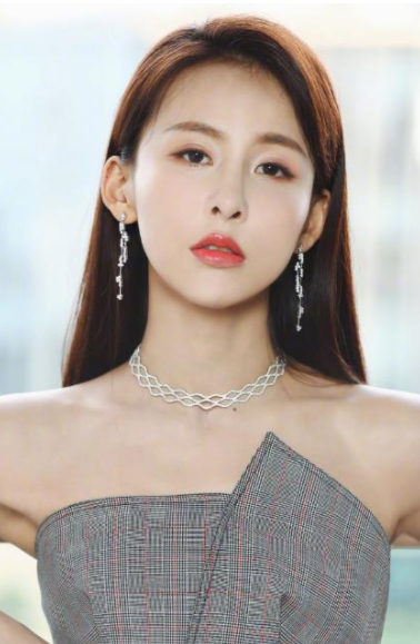 賈青在專攻富二代的路上,王思聰為何成最大的絆腳石?她做了什麼 賈青在專攻富二代的路上,王思聰為何成最大的絆腳石?她做了什麼