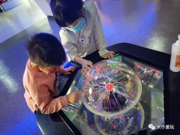 這幾家“黑科技”遛娃地真是絕,大寶小寶們都能玩得津津有味 這幾家“黑科技”遛娃地真是絕,大寶小寶們都能玩得津津有味