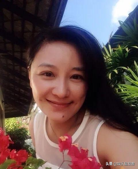 曾擠地下室交不起四百房租的賈玲，為何成為全球票房最高女導演？