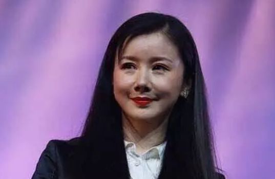 眼睛越大越好看?這8個明星眼大如銅鈴,突出人類極限反變醜 眼睛越大越好看?這8個明星眼大如銅鈴,突出人類極限反變醜