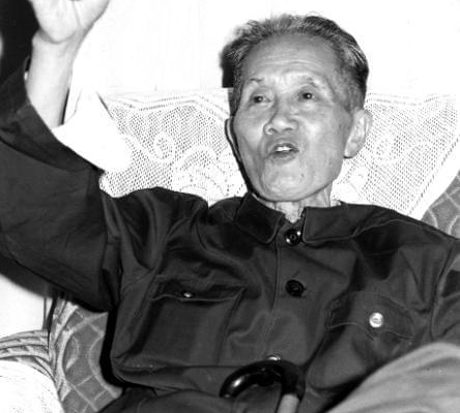 這位老兵沒有任何軍銜，但當他去世後，全國七大軍區都發來唁電