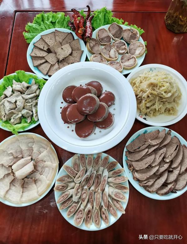 遠嫁他鄉看見這道菜特別想念自己的家鄉，下雪了該吃殺豬菜了