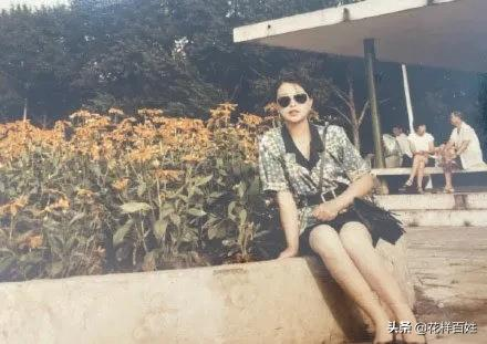 媽媽年輕時的顏值,驚豔了歲月,穿搭比我們更時髦 媽媽年輕時的顏值,驚豔了歲月,穿搭比我們更時髦