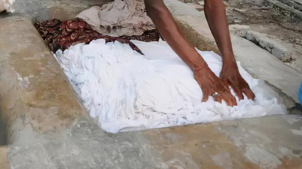 印度男子性侵未遂,法院罰他義務給全村兩千女性洗半年衣服 印度男子性侵未遂,法院罰他義務給全村兩千女性洗半年衣服