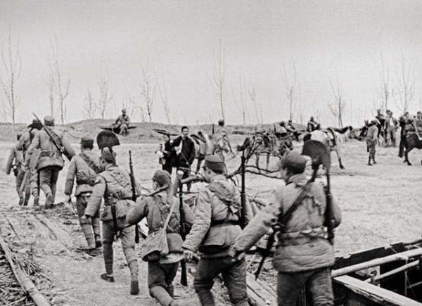 1966年白崇禧被發現死在家中，渾身發紫，照顧他的護士消失不見