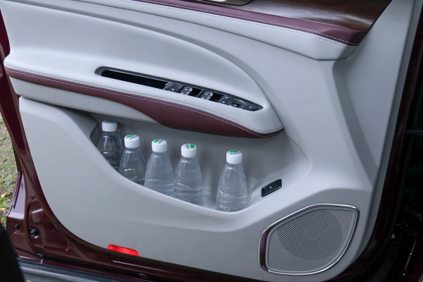 中國式家庭用車標杆 第三排不再是“硬板凳”福特領裕空間測評 中國式家庭用車標杆 第三排不再是“硬板凳”福特領裕空間測評