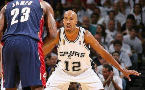 人類墊腳精華,為馬刺墊出了一個王朝,從落選秀到防守一陣 人類墊腳精華,為馬刺墊出了一個王朝,從落選秀到防守一陣