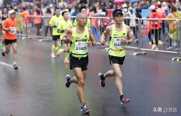 中國馬拉松大滿貫年齡組第八：這位破三跑者的訓練之道