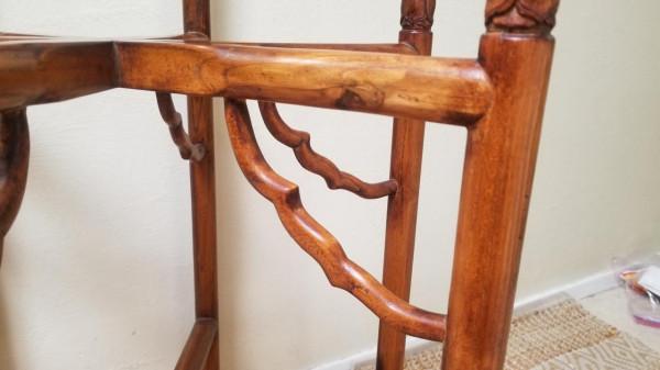 國外私人收藏家手裡的古木架果然不一般——適珍拍賣寶物鑑定17